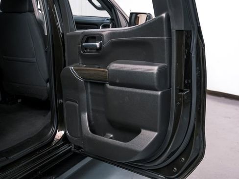 Used 2019 Chevrolet Silverado 1500 LT Trail Boss w/ Convenience Package image 40