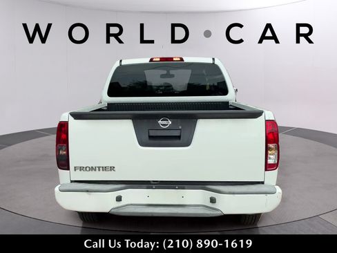 Used 2018 Nissan Frontier S RWD image 6