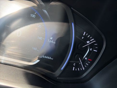 Used 2020 Hyundai Santa Fe SEL w/ Convenience + Premium Package image 34