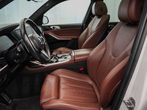 Used 2021 BMW X7 xDrive40i w/ M Sport Package AWD/4WD image 18