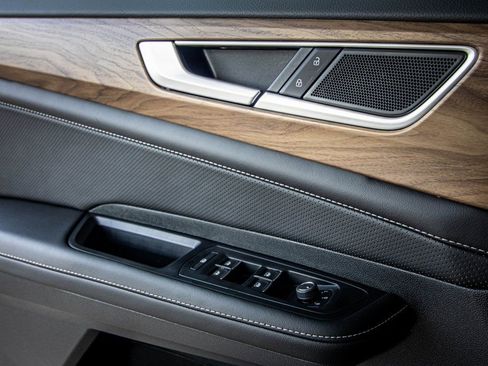 New 2026 Volkswagen Atlas SE image 27