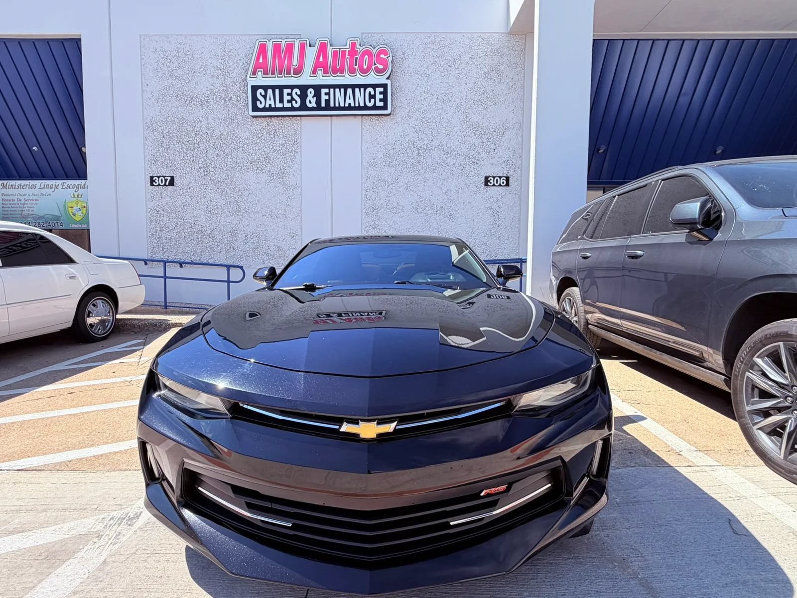 Used 2017 Chevrolet Camaro LT RWD image 8