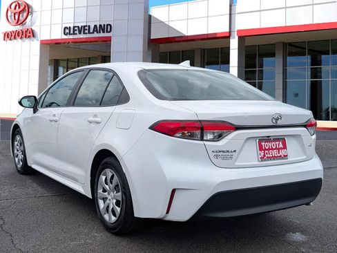 Used 2024 Toyota Corolla LE FWD image 4