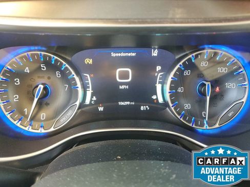 Used 2018 Chrysler Pacifica Limited w/ Tire & Wheel Group image 39