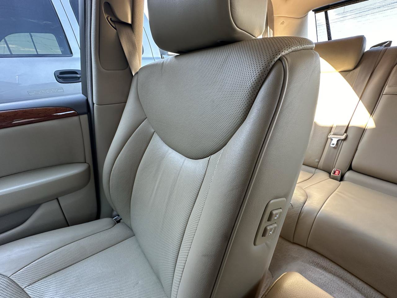 Used 2006 Lexus LS 430 w/ Modern Luxury Pkg RWD image 88