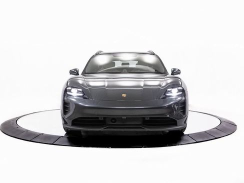 Certified 2024 Porsche Taycan GTS image 10