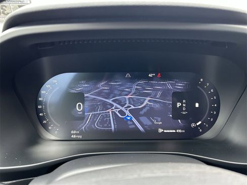 New 2026 Volvo XC40 B5 Plus w/ Protection Package Premier image 19