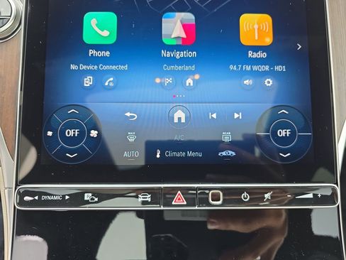 Certified 2025 Mercedes-Benz GLC 300 4MATIC image 24