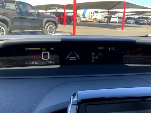 Used 2018 Toyota Prius Prime Premium image 26