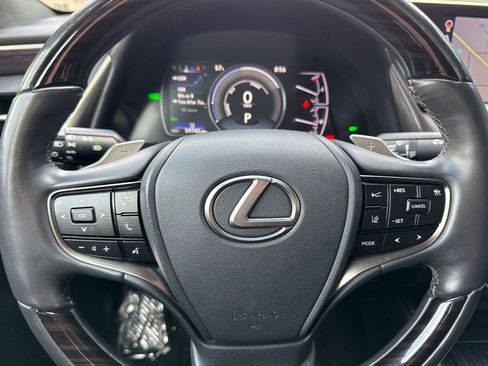 Used 2021 Lexus ES 300h w/ Accessory Package 2 image 23