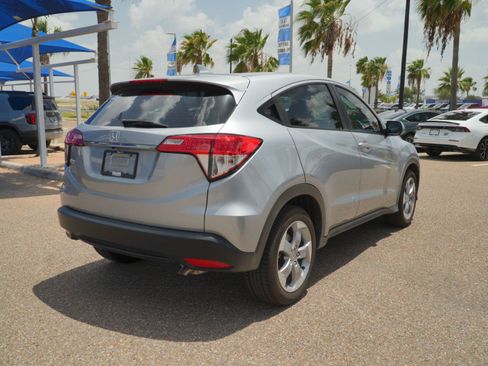 Used 2022 Honda HR-V LX image 5