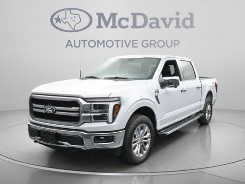 Used 2025 Ford F150 Lariat w/ Equipment Group 502A High AWD/4WD image 4