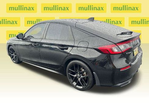 Used 2023 Honda Civic Sport image 11