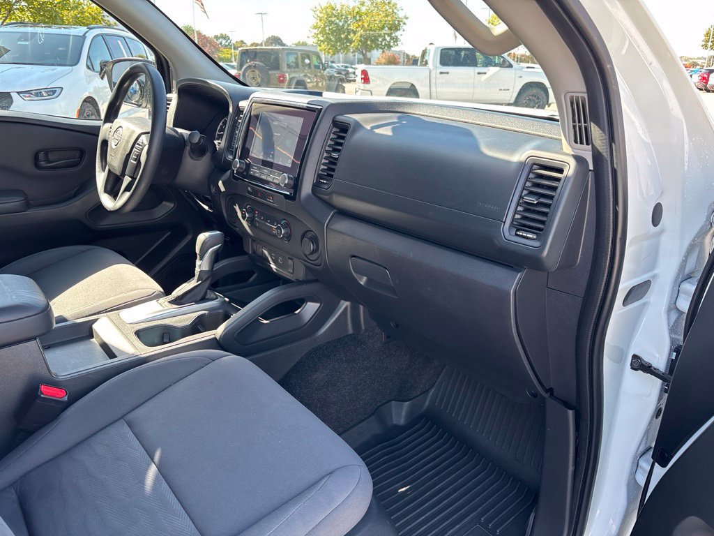 Used 2024 Nissan Frontier S RWD image 13