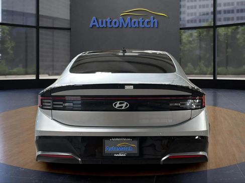Used 2025 Hyundai Sonata Limited image 10