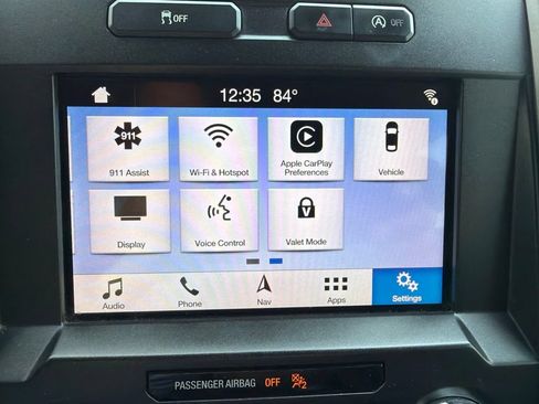 Used 2018 Ford F150 XLT w/ Equipment Group 302A Luxury AWD/4WD image 27