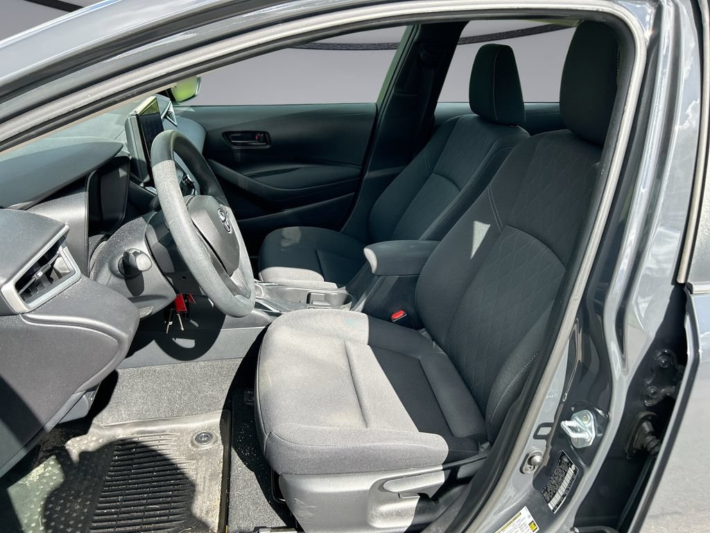 Used 2024 Toyota Corolla LE FWD image 11