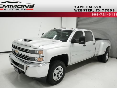 Used 2017 Chevrolet Silverado 3500 W/T AWD/4WD image 1