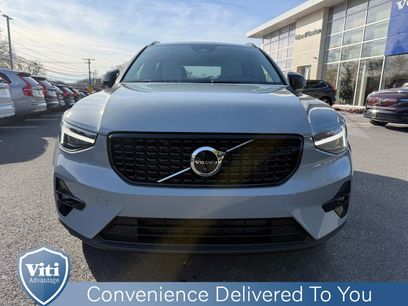 New 2026 Volvo XC40 B5 Ultra w/ Protection Package Premier