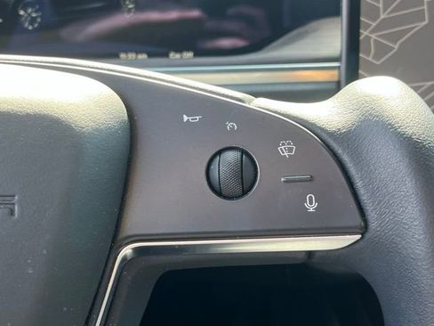 Used 2023 Tesla Model X Standard Range image 15