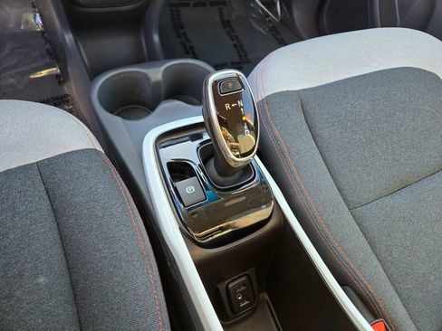Used 2021 Chevrolet Bolt LT image 20