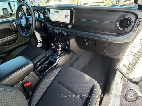 Used 2024 Jeep Wrangler Unlimited Rubicon 4xe w/ Technology Group image 11