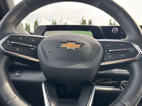 Used 2025 Chevrolet Equinox LT image 29