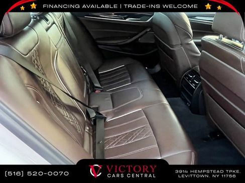 Used 2020 BMW 530i xDrive w/ Executive Package image 29