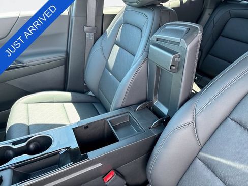 New 2026 Chevrolet Equinox LT w/ Convenience Package II FWD image 21