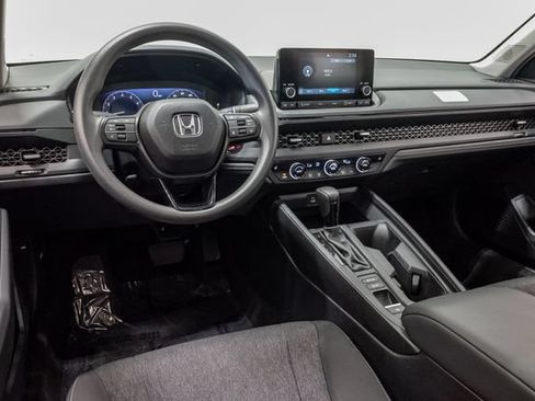 Used 2025 Honda Accord SE image 6