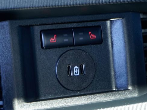 Used 2024 Ford F350 Platinum w/ Tremor Off-Road Package AWD/4WD image 40