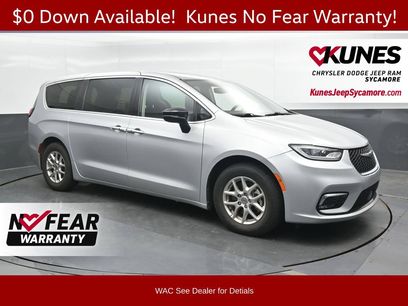 Used 2024 Chrysler Pacifica Touring-L