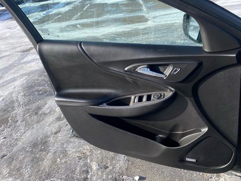 Used 2016 Chevrolet Malibu LT w/ Leather Package image 21