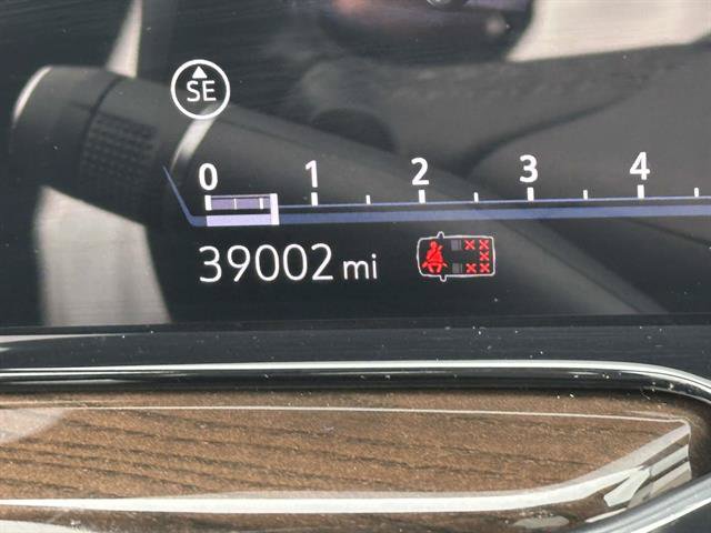 Used 2024 Cadillac Escalade ESV Sport Platinum AWD/4WD image 18