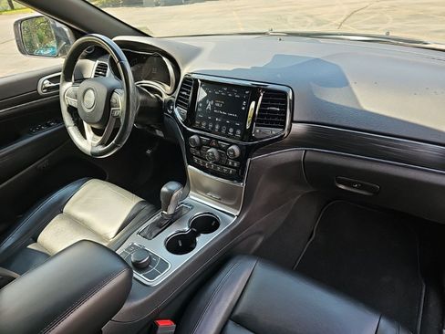 Used 2020 Jeep Grand Cherokee Limited AWD/4WD image 13