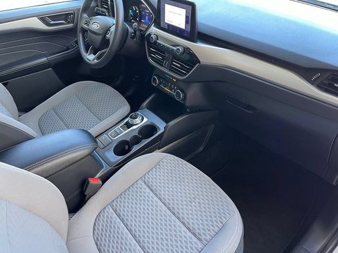 Used 2022 Ford Escape SE AWD/4WD image 17