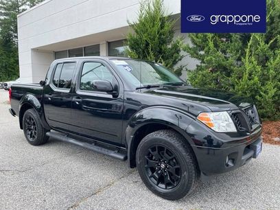Used 2021 Nissan Frontier SV w/ Midnight Edition Floor Mats