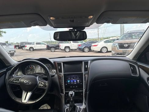 Used 2018 INFINITI Q50 Luxe w/ Essential Package (3.0T Luxe) RWD image 18