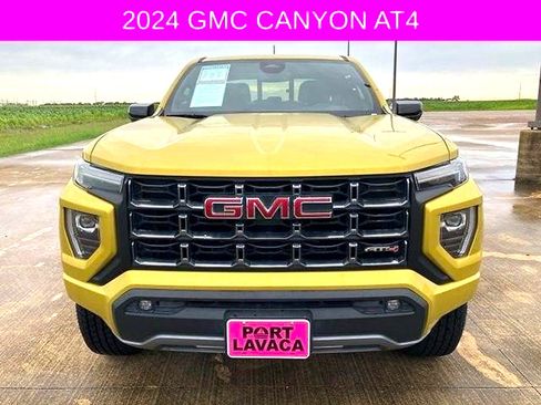 Used 2024 GMC Canyon AT4 AWD/4WD image 2