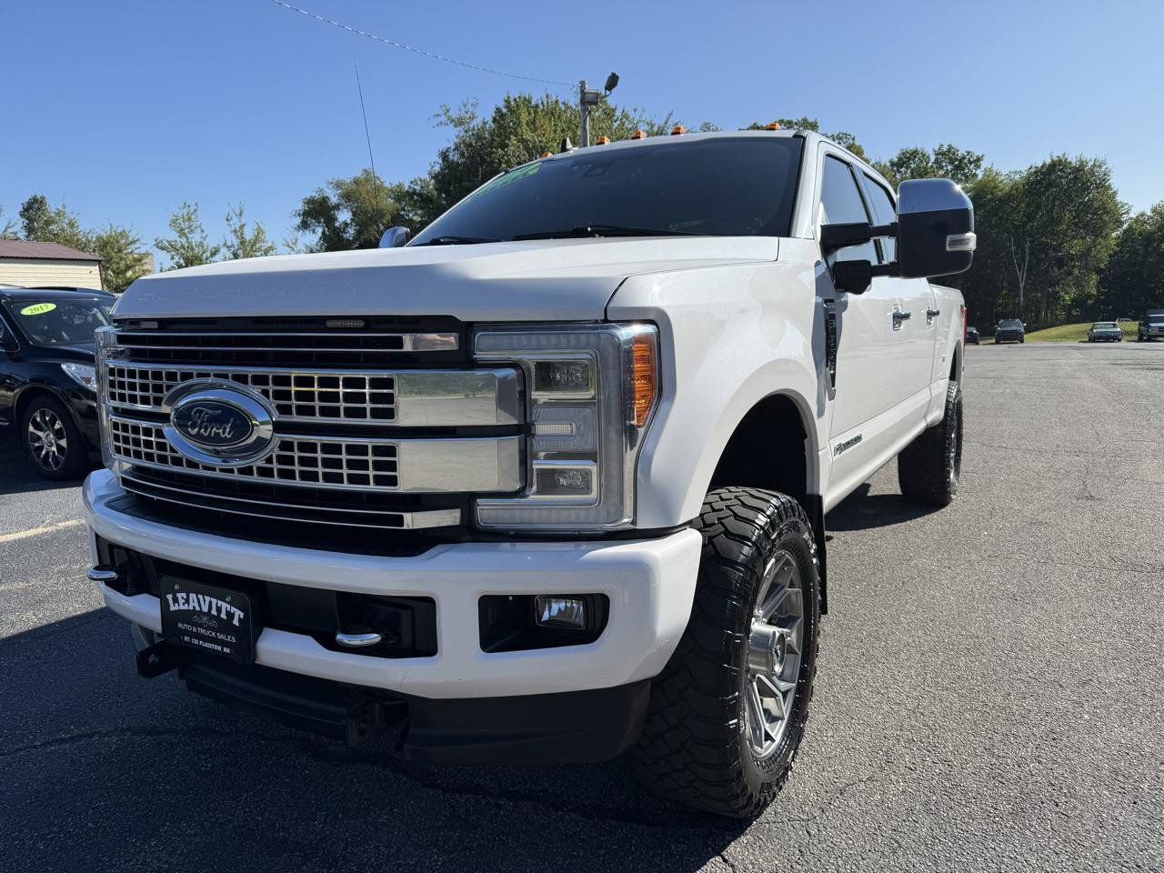 Used 2019 Ford F350 Platinum w/ Platinum Ultimate Package AWD/4WD image 2
