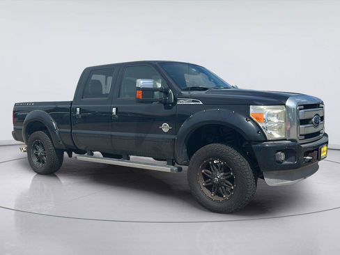 Used 2014 Ford F250 Platinum w/ FX4 Off-Road Package AWD/4WD image 3