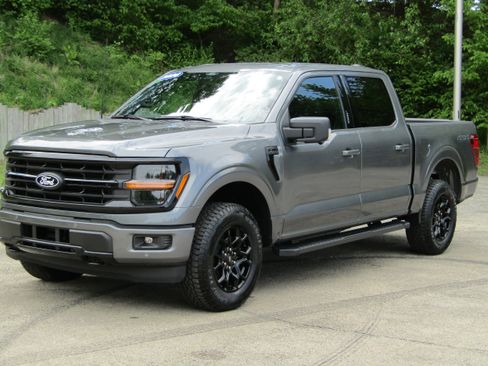 New 2026 Ford F150 XLT w/ Equipment Group 302A MID AWD/4WD image 8