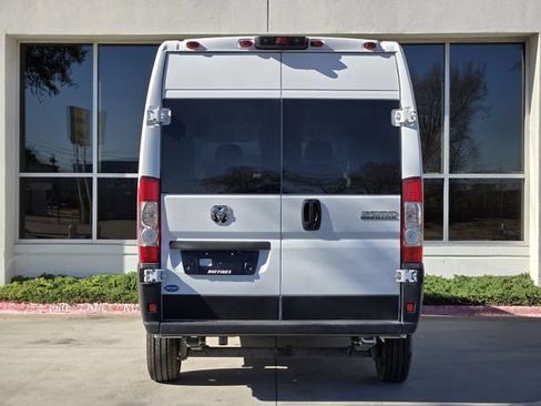 Used 2025 RAM ProMaster 2500 FWD image 6