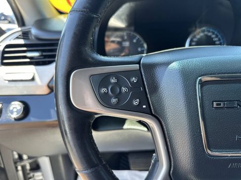 Used 2019 GMC Yukon XL Denali RWD image 16