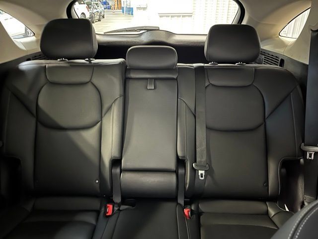 Used 2025 Genesis GV70 2.5T AWD/4WD image 22