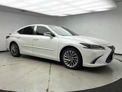 Used 2019 Lexus ES 350 Ultra Luxury w/ Accessory Package 2 image 7