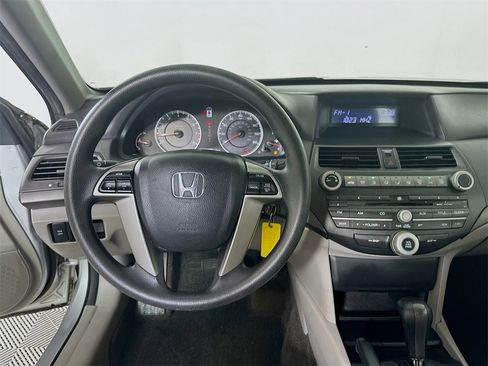 Used 2010 Honda Accord LX-P image 19