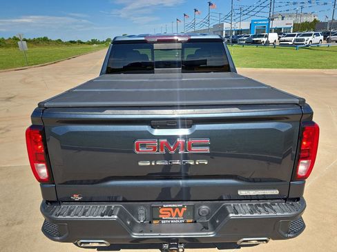 Used 2020 GMC Sierra 1500 Elevation w/ Elevation Value Package AWD/4WD image 12