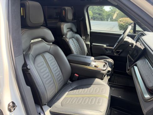 Used 2022 Rivian R1S Launch Edition AWD/4WD image 43