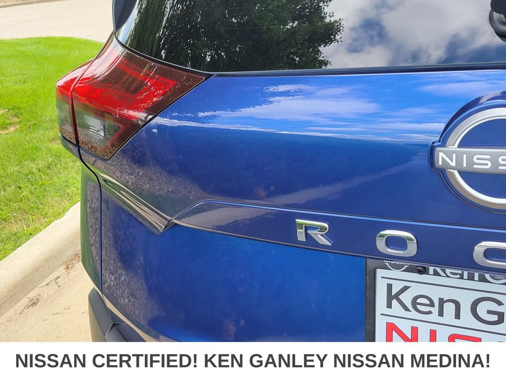 Certified 2023 Nissan Rogue SV AWD/4WD image 16